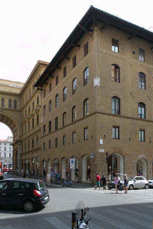 Mabelle Firenze Residenza Sassetti Acomodação com café da manhã Exterior foto