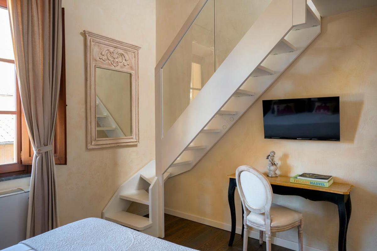 Mabelle Firenze Residenza Sassetti Acomodação com café da manhã Exterior foto